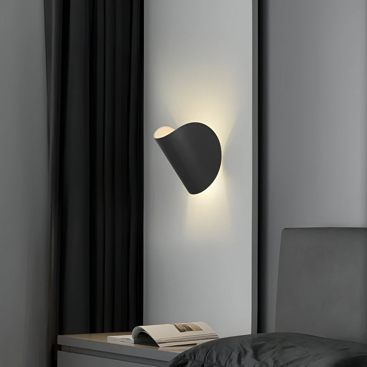 Twist Wandleuchte - Drehbare Metall Wandlampe - Kurven Wandvertiefung