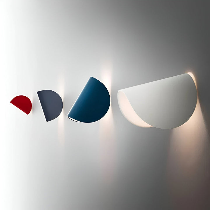Twist Wandleuchte - Drehbare Metall Wandlampe - Kurven Wandvertiefung