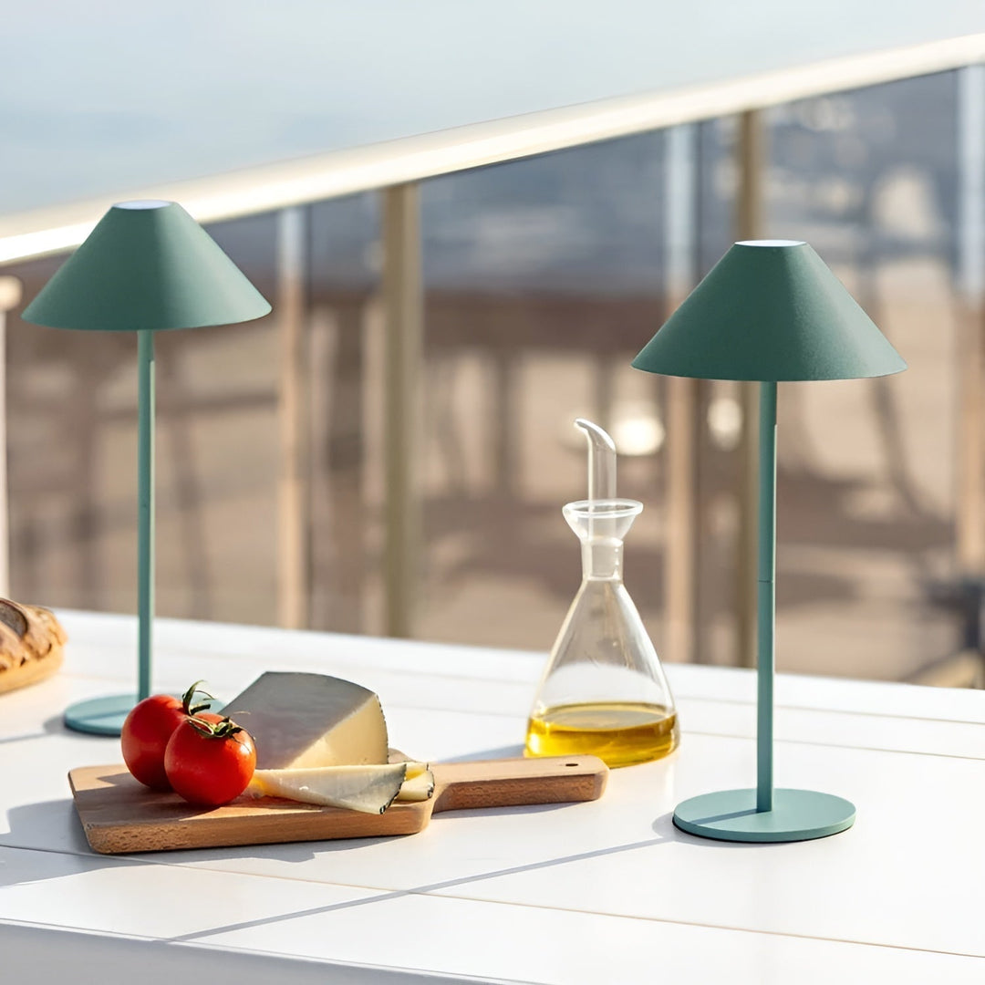 LumiLuxe - Dimmbare Nordic Cone LED Tischlampe mit Touchsteuerung