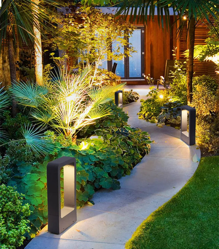 AluGlanz – Moderne Aluminium Stehlampe