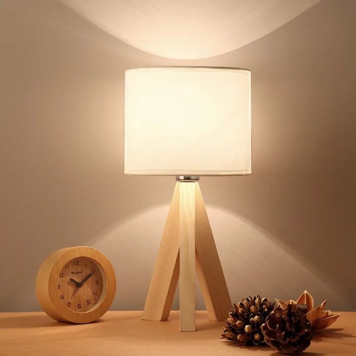 EcoLight – Holz Tischlampe mit modernem Design