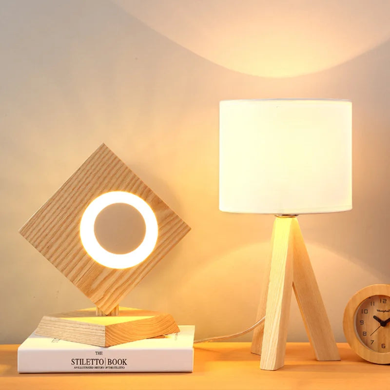 EcoLight – Holz Tischlampe mit modernem Design