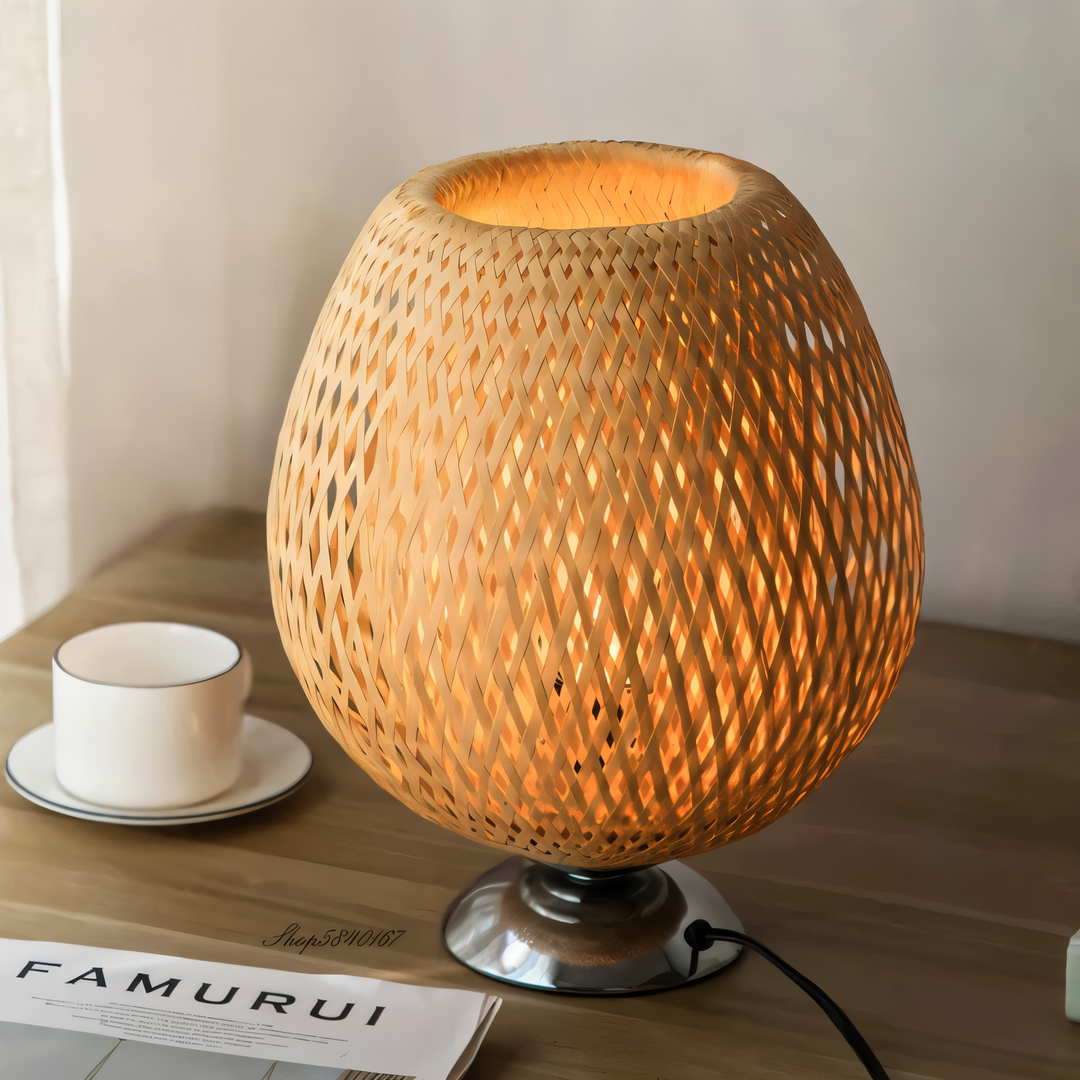 NatureHue Vintage Bamboo Tischlampe Kreative Geflochtene Rattan Schreibtischlampe