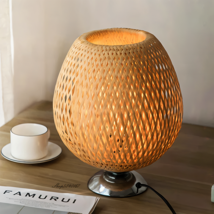 NatureHue Vintage Bamboo Tischlampe Kreative Geflochtene Rattan Schreibtischlampe