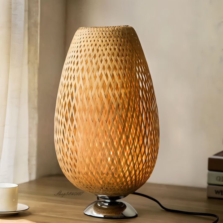 NatureHue Vintage Bamboo Tischlampe Kreative Geflochtene Rattan Schreibtischlampe