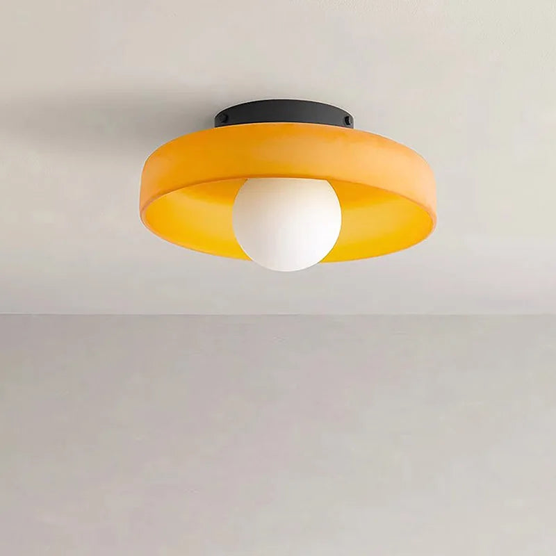 Nordic Elegance - Die GlassGlow Deckenlampe für Ihr Zuhause