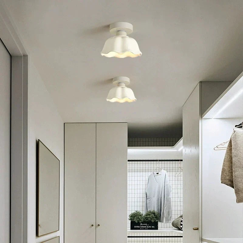GleamSphere - Elegante Chandeliers aus Keramik und Glas