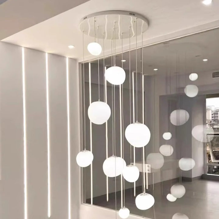 Moderne Mehrstufige LED-Pendelleuchte mit satinierten ovalen Disc-Schirmen