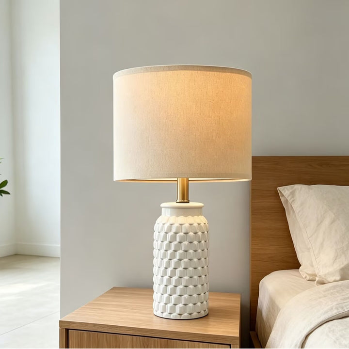 Strukturierte Keramik Tischlampe
