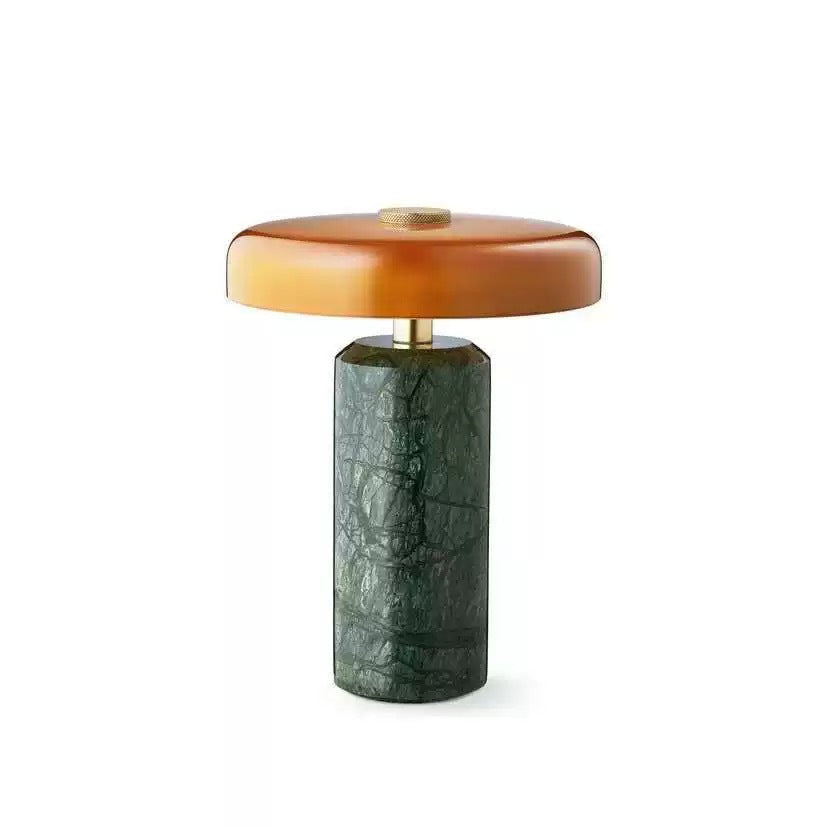 Dekorative Tischlampe