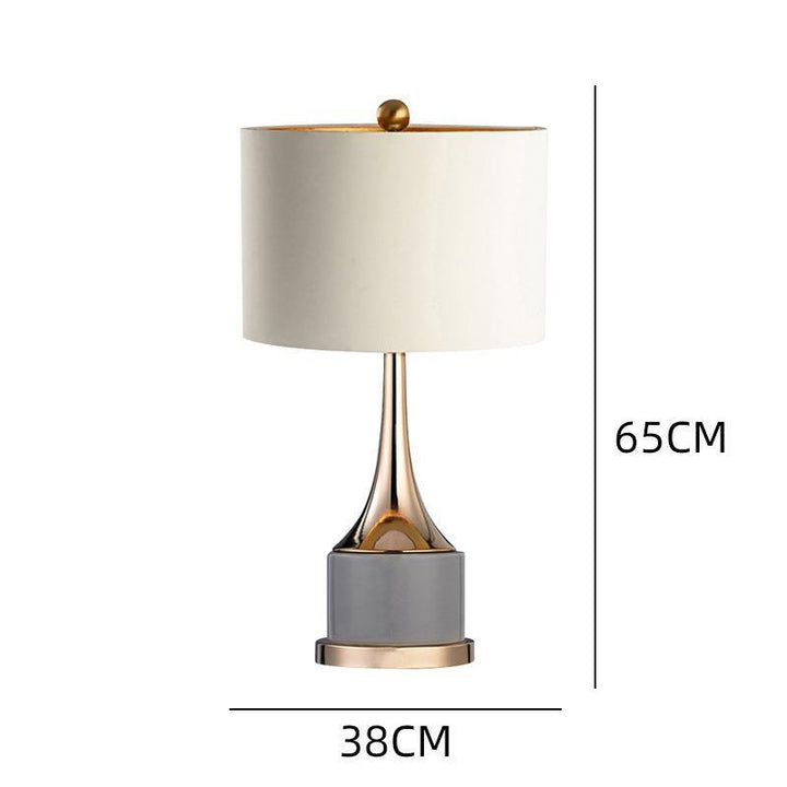 Moderne anspruchsvolle Tischlampe