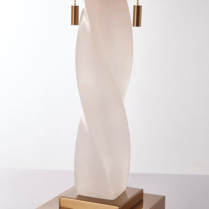 Elegante handgefertigte Tischlampe