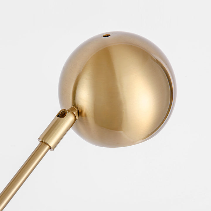 Minimalistische verstellbare Stehlampe mit goldener Oberfläche