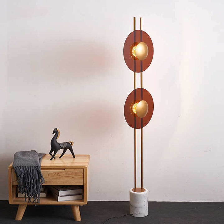 Skulpturale Stehlampe mit Marmorbasis und kreisförmigen Akzenten