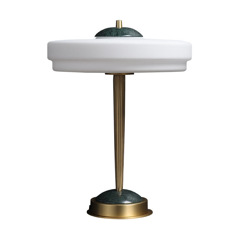 Moderne Minimalistische Tischlampe mit elegantem Globusdesign