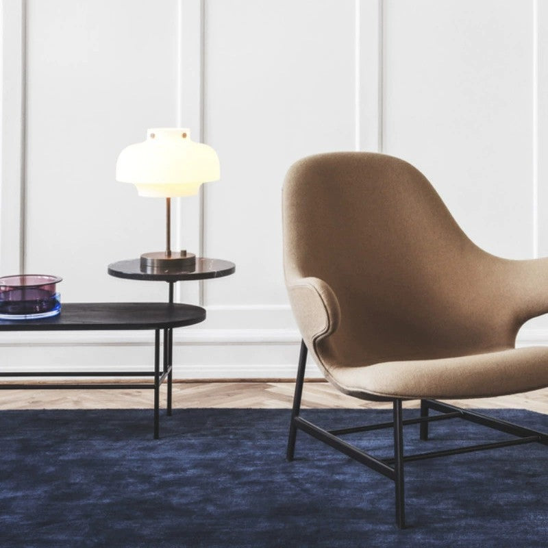 Moderne minimalistische Tischlampe