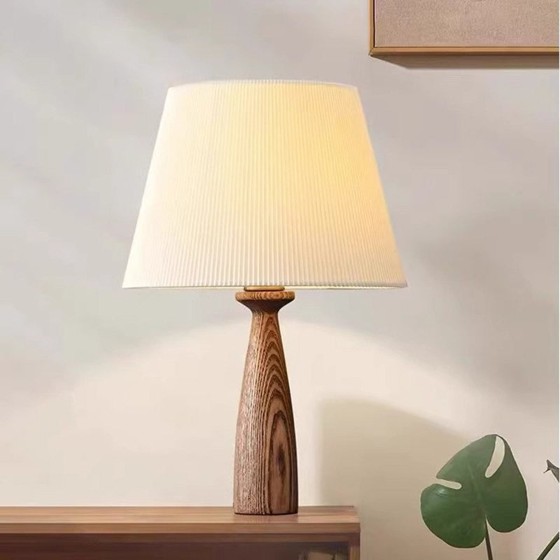 Moderne Minimalistische Tischlampe mit einzigartigem strukturiertem Schirm