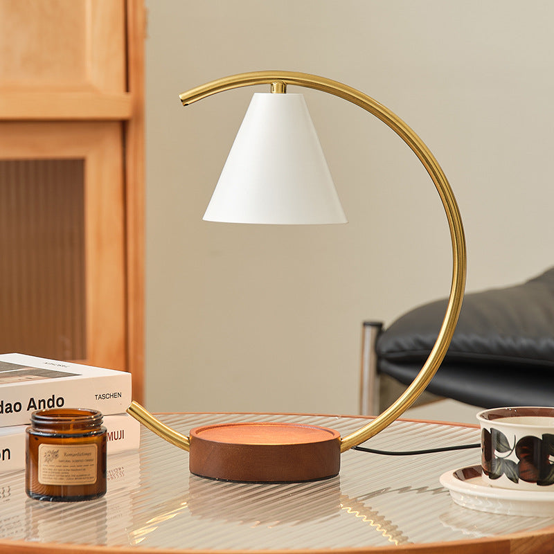 Crescent Arc Tischlampe mit Lederbesatzsockel