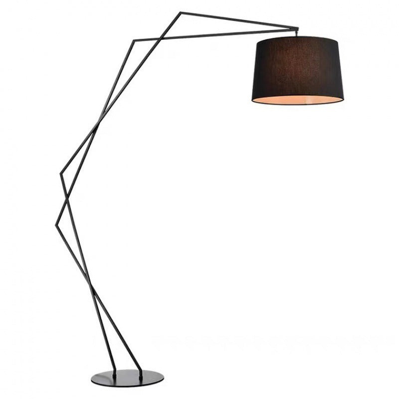 Moderne Zickzack Stehlampe