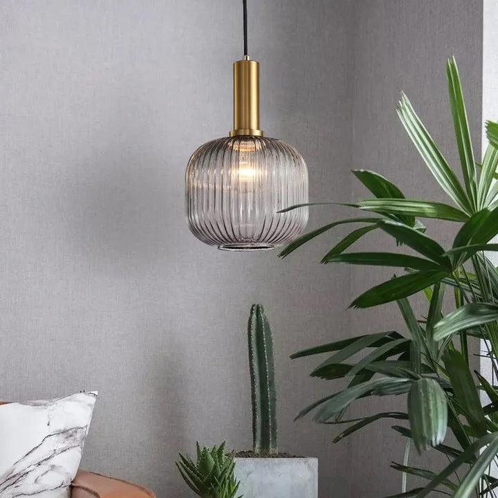 Geripptes Glas Pendelleuchte