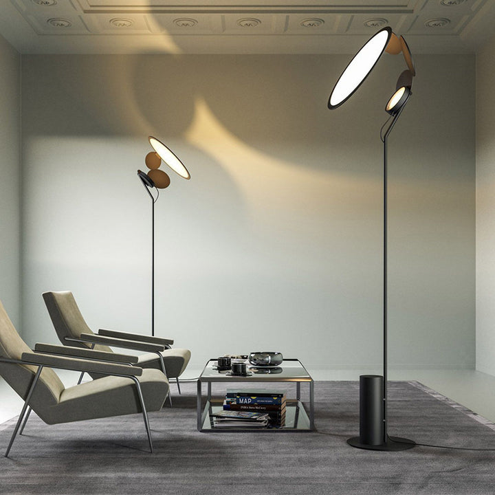 Elegante moderne minimalistische Stehlampe