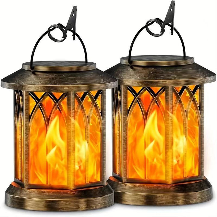 Solarbetriebene hängende LED-Laterne Set mit flackernder flameless Kerze und Metallclip-Haken