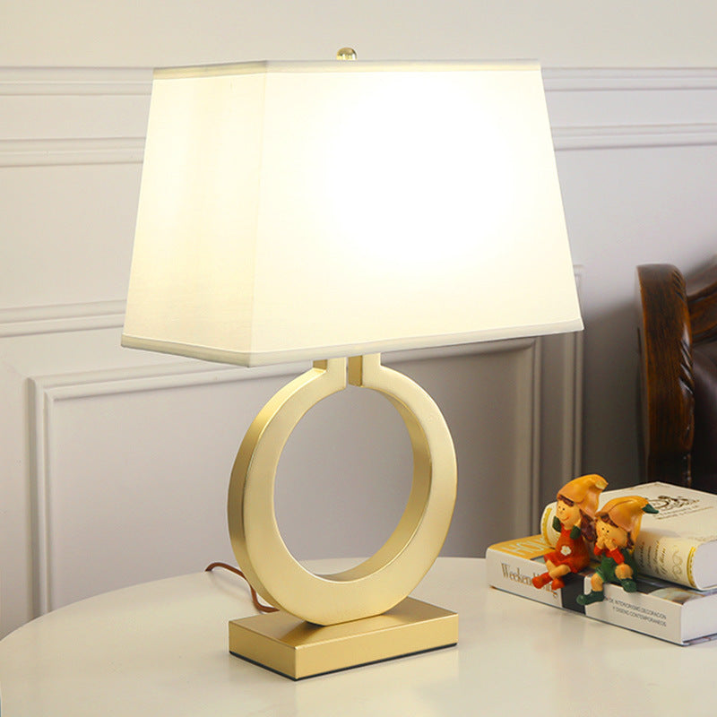 Moderne Runde Tischlampe