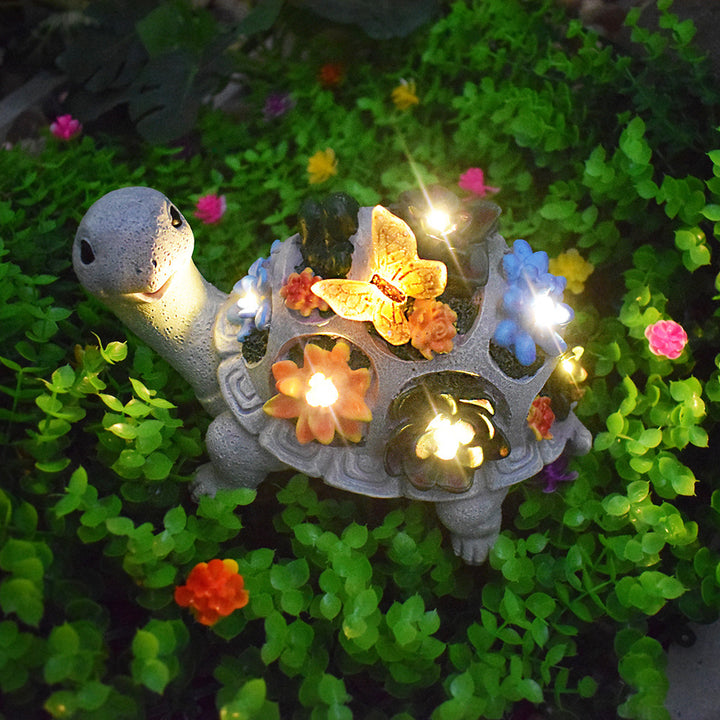 Solarbetriebene Gartenzwerg-Skulptur mit integrierten LED-Fairy Lights und Schildkröten-Topf