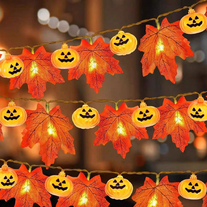 Halloween LED Kürbislaterne und Ahornblatt dekorative Lichterkette