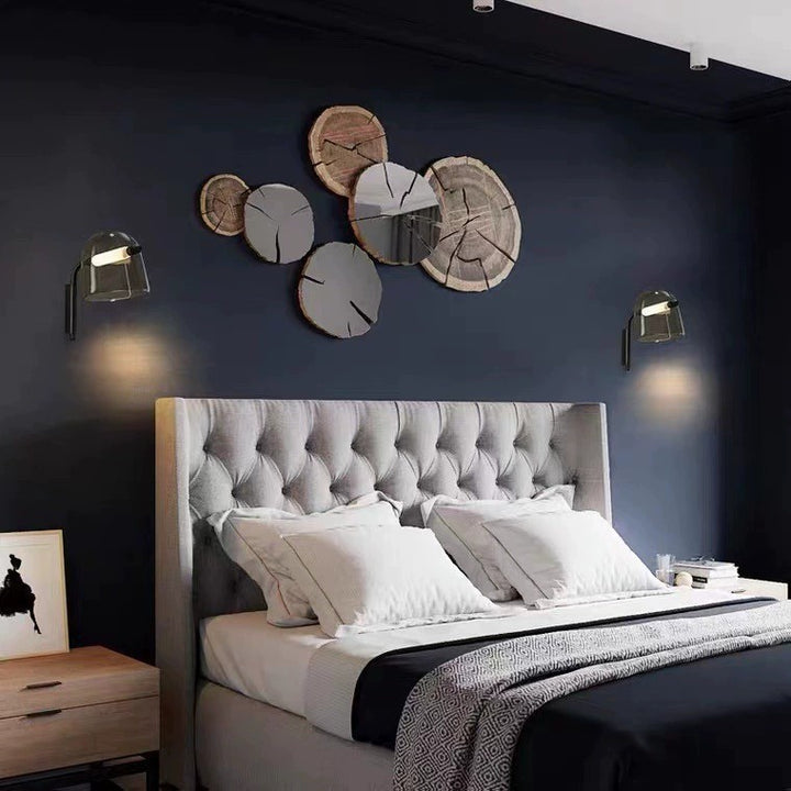 Moderne Wandleuchte mit einstellbarer Lichtrichtung