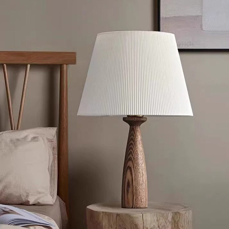 Moderne Minimalistische Tischlampe mit einzigartigem strukturiertem Schirm