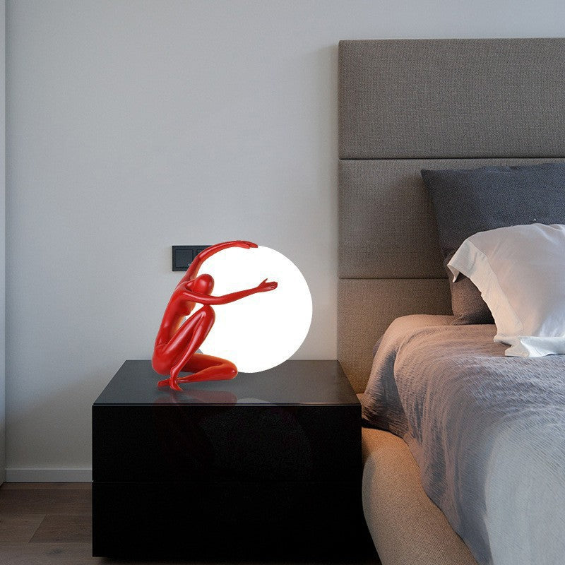 Künstlerische Tischlampe mit einzigartigem skulpturalem Design