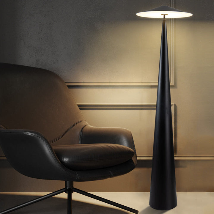 Moderne Architektonische Stehlampe