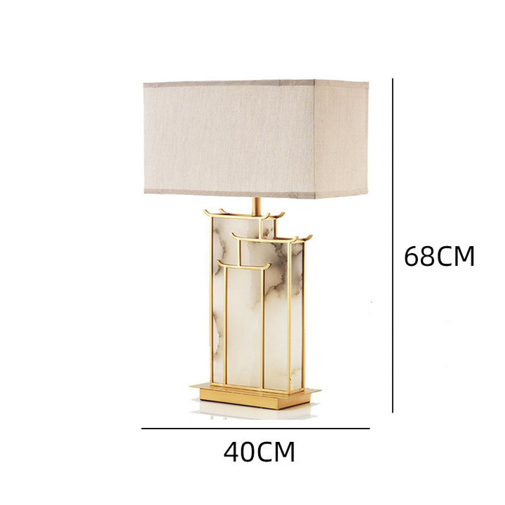 Künstlerische Tischlampe mit elegantem Marmorfuß