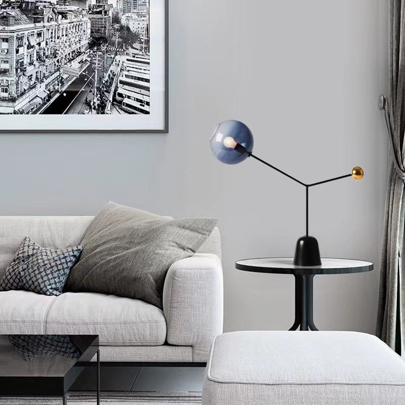 Künstlerische Schreibtischlampe
