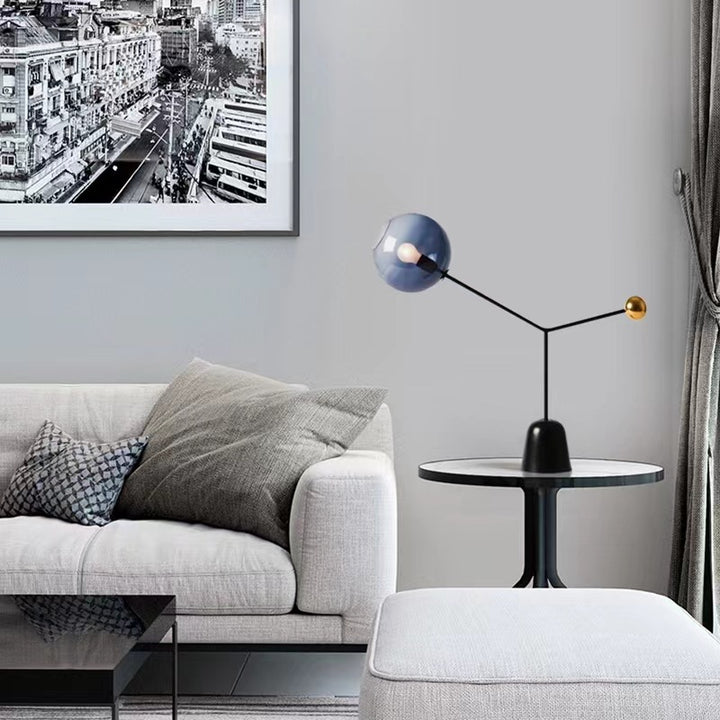 Künstlerische Schreibtischlampe