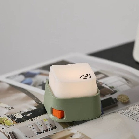 Tragbare wiederaufladbare Würfel-LED-Nachtlampe mit einstellbarer Helligkeit
