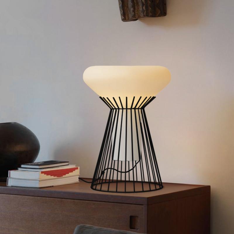 Moderne Minimalistische Tischlampe mit Geometrischem Design