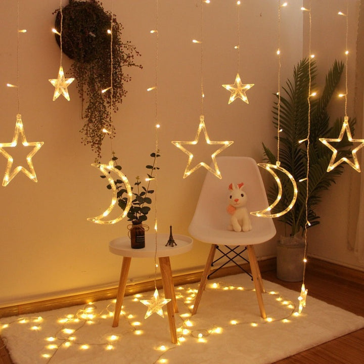 Hängende Stern- und Halbmond-LED-Vorhang-Lichterkette für Schlafzimmer-Ambiente