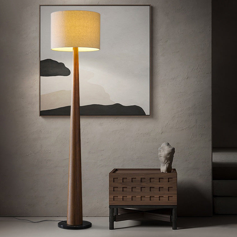 Moderne stilvolle Stehlampe