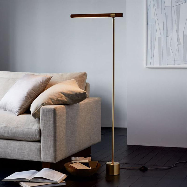Moderne verstellbare Stehlampe mit elegantem Design