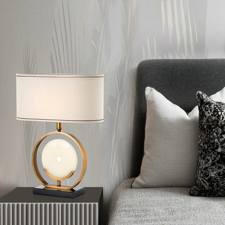 Zeitgenössische Tischlampe mit elegantem kreisförmigem Design