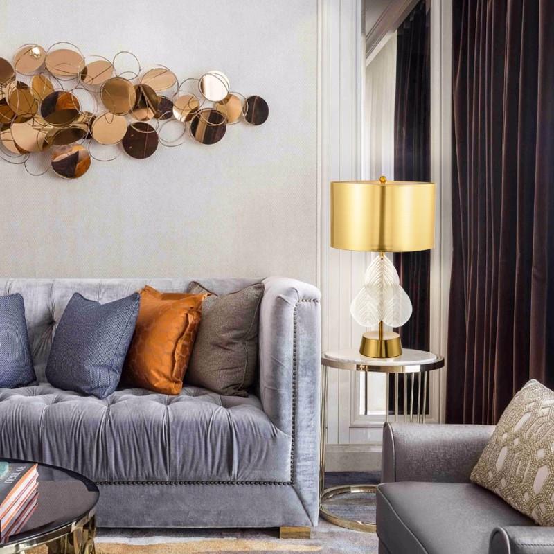 Elegante Blattform Tischlampe