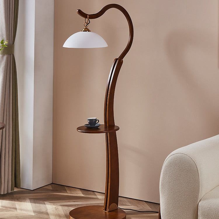 Künstlerische Stehlampe mit integriertem Beistelltisch