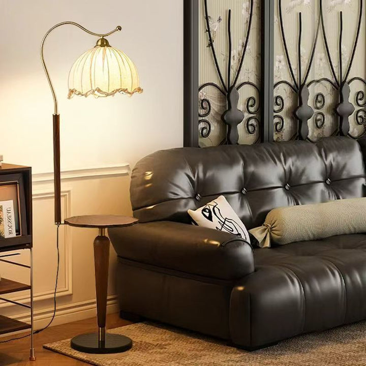 Stylische Geschwungene Stehlampe