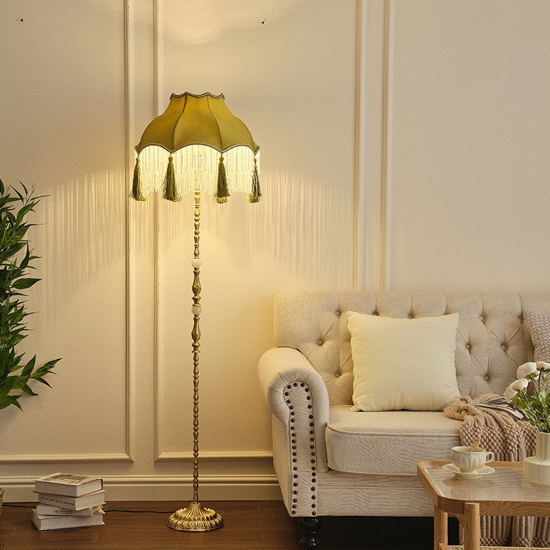 Vintage-inspirierte Stehlampe