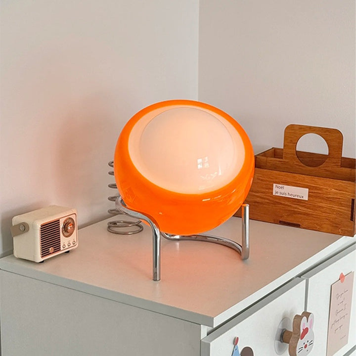 Dekorative Orb LED Tischlampe mit verchromten Dreibeinbeinen