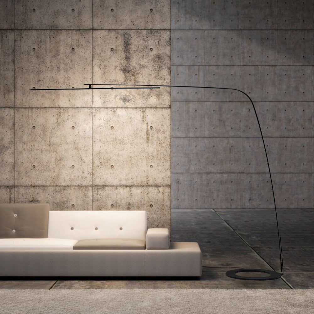 Knickbare LED-Stehlampe mit einstellbarer Helligkeit