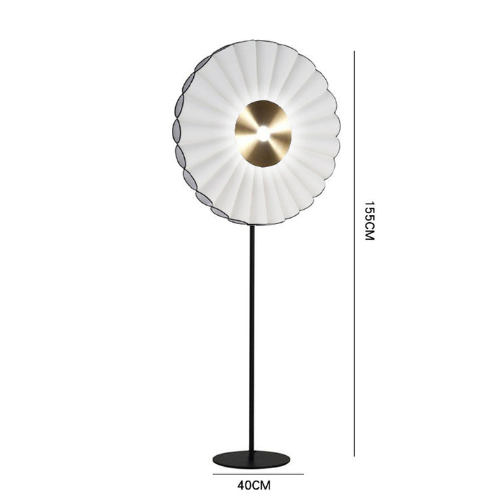 Elegante dekorative Stehlampe mit plissiertem Design