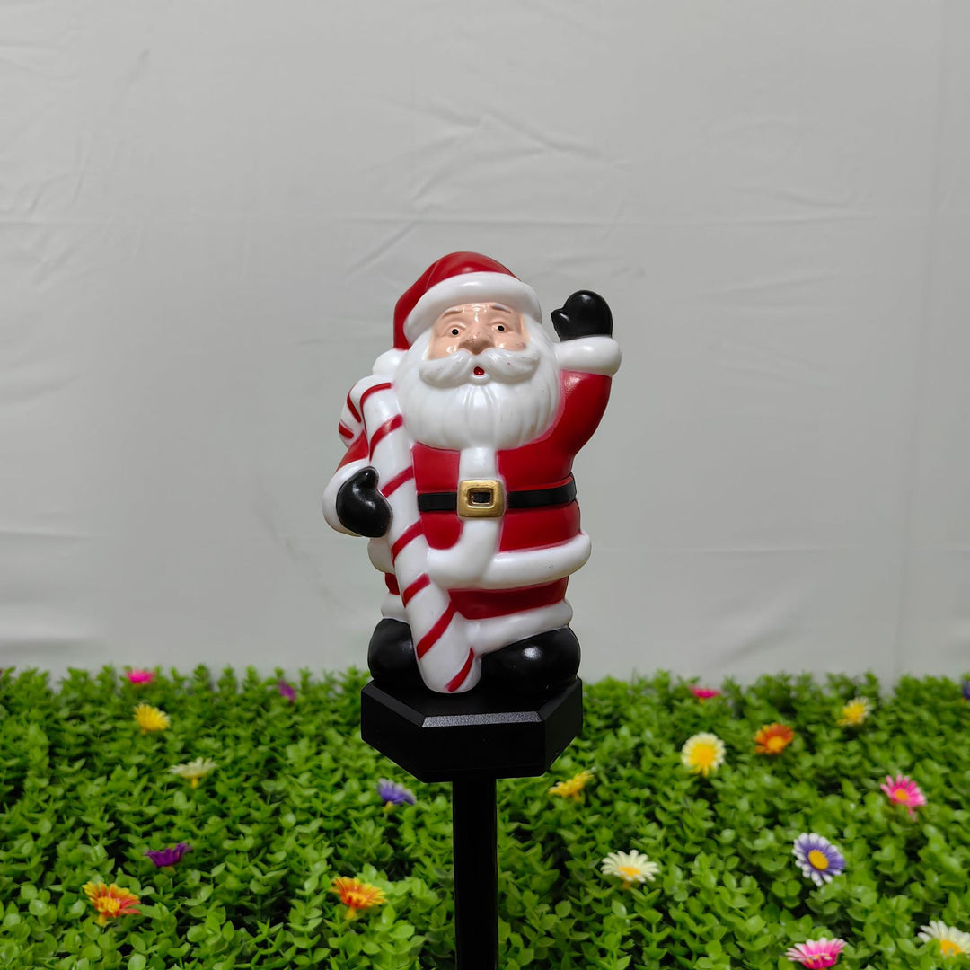 Weihnachtlich dekorierte Gartenbeleuchtung Figurine